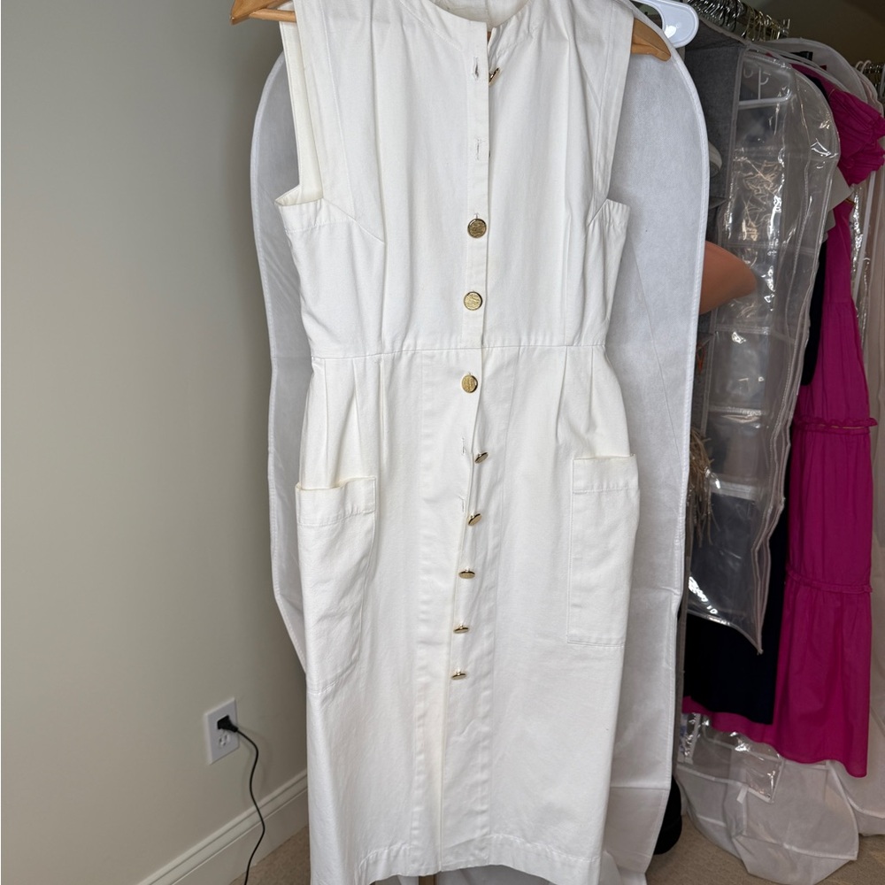 Kheen Deutch Sleeveless White Button-Down Sample Sale Dress
